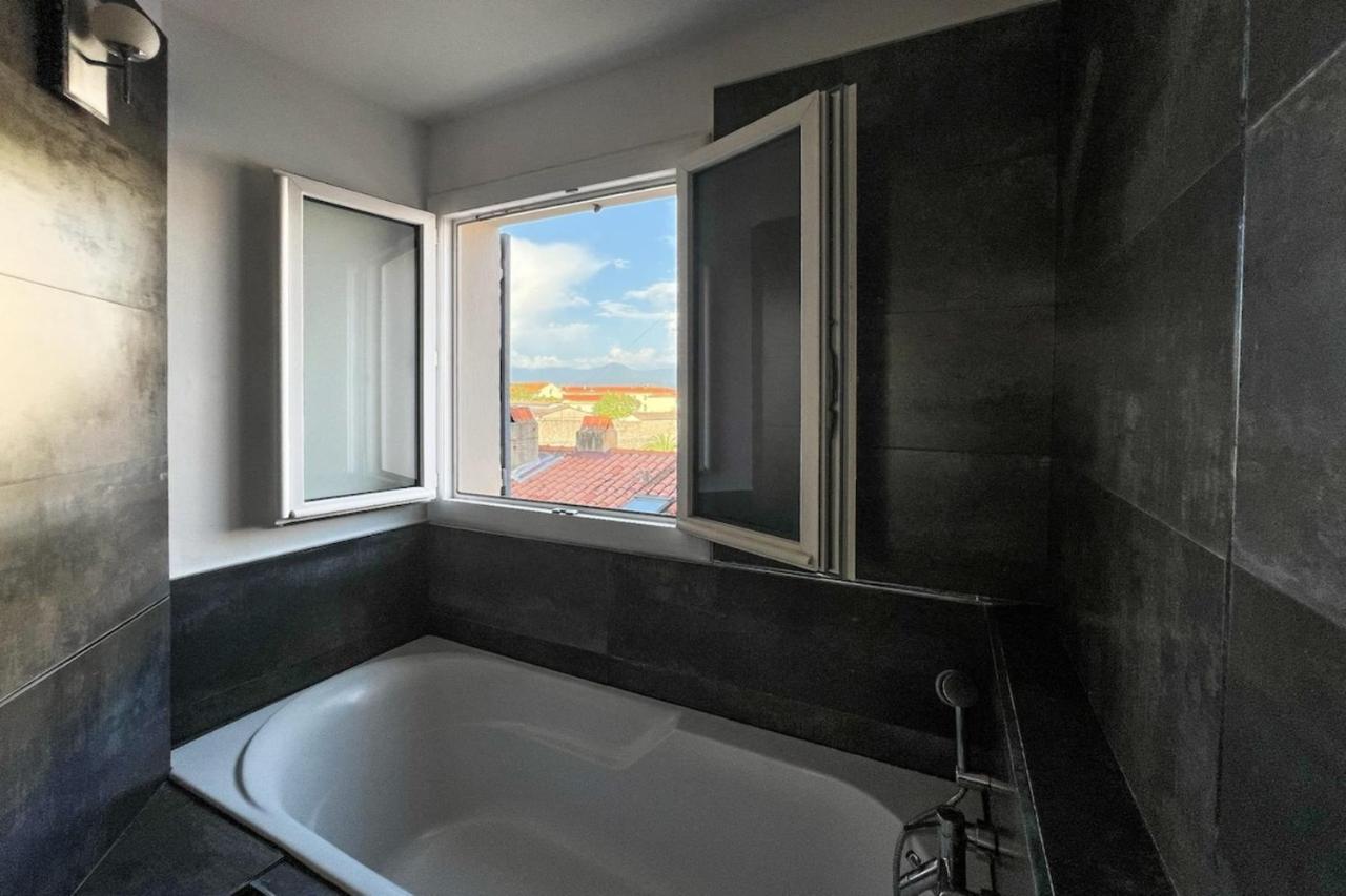 Ferienwohnung Grand Apt Au Coeur D'Ajaccio - Ac & 5Min Plage Exterior foto